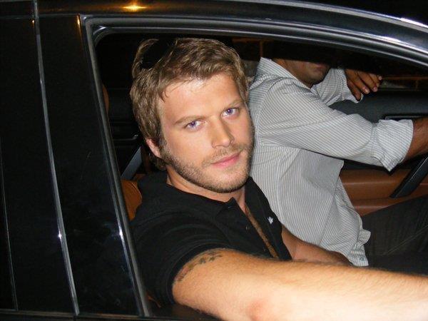 Gen oyuncu son olarak stanbul ekmeky'deki lks bir siteden iki daire daha satn ald.