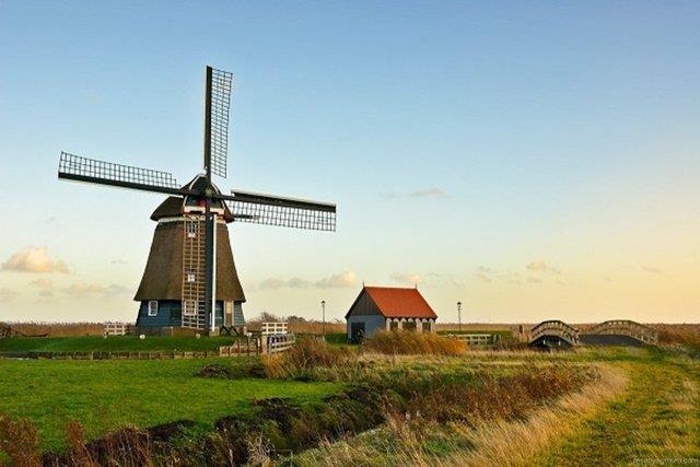 Avrupa'da ilk rzgar deirmeni bundan tam 500 yl sonra kullanlmaya balamtr.