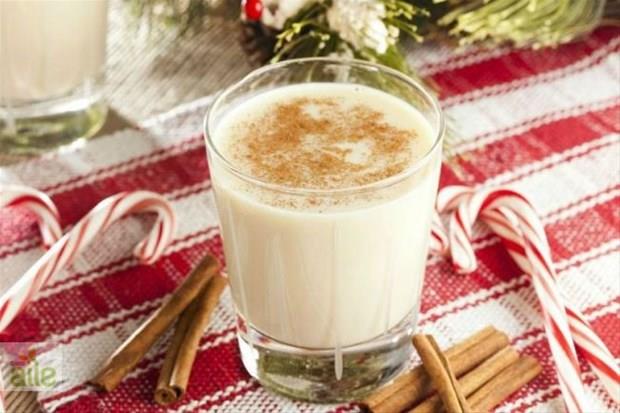 1 litre st iinde bulunan kalsiyum; 10 kilo et, 5.2 ekmek, 12,6 kilo patates, 17 kilogram elma, 3,2 kilo marul ya da 2,4 kilogram havuta bulunan kalsiyuma e deer oluyor. Bu nedenle salkl kemikler iin st imemiz art" diye konutu.