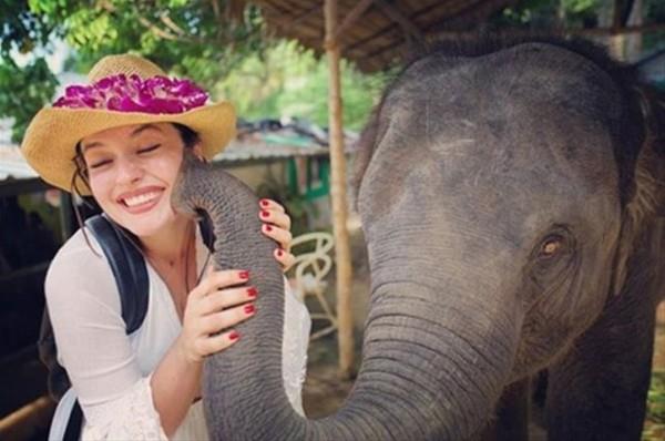 EZG MOLA  ocukluumun Jumbo'su yanmdayd, benden mutlusu yoktu!