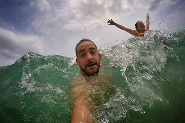 ENS ARIKAN  Bouluyoruz bu neyin mutluluu Ezgi Mola