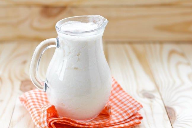 Kefir     <br>    Kefir yo�urdun neredeyse 10 kat� daha fazla probiyotik bakteri i�erir. �ngiliz ara�t�rmac�lar ba����kl�k sistemi ve genel sa�l���m�z i�in kritik �nem ta��yan iyi bakterilerin ayn� zamanda d��k�y� yumu�att���n� ve kab�zl��a iyi geldi�ini tespit etmi�ler.