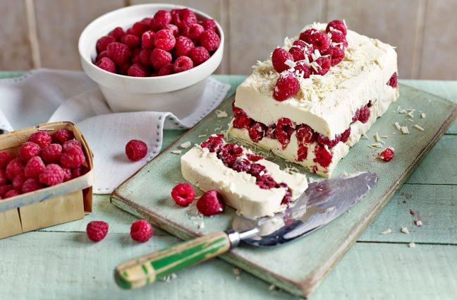 frambuaz         Lif s�z konusu oldu�unda b�t�n meyvelerin krali�esi frambuaz! 1 barda��nda 8 g lif i�eriyor.