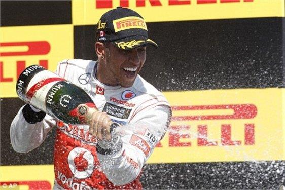 <p><b>ampiyonluk</b></p>  eitli spor dallarnda birok takma yatrm yapan milyarderler takm tutma konusunda birka adm ileri gidiyorlar.