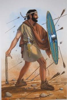 At�c�  <br>  At�c�lar ucunda bir ta� ba�l� olan halatlar� sallayarak uzak mesafeler atan ordu �niteleriydi. �zellikle ok�ulara kar�� etkili olan bu birlikler, �ocuk ya�tan e�itilirlerdi. Antremanlarda �ocuklar birbirini �ld�rmek zorundayd� yoksa yemek verilmiyordu.