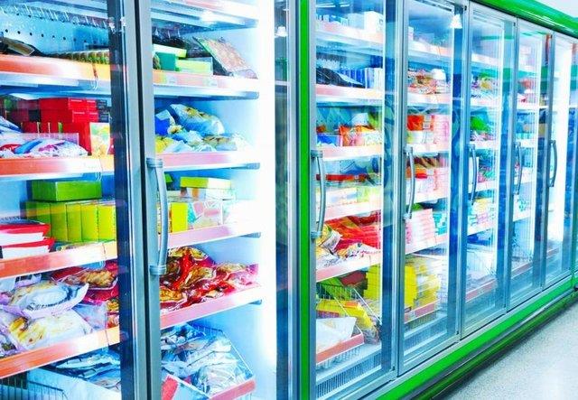 Dondurulmu� g�da reyonundan sat�n alaca��n�z �r�nlerin -18 santigrat derecede muhafaza ediliyor olmas�na �zen g�sterin.