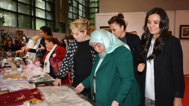 Semiha Yldrm'n desteiyle yaplan ve MEB'e balanan kendi adndan stanbul ekmeky'de bir ilkokul bulunuyor.