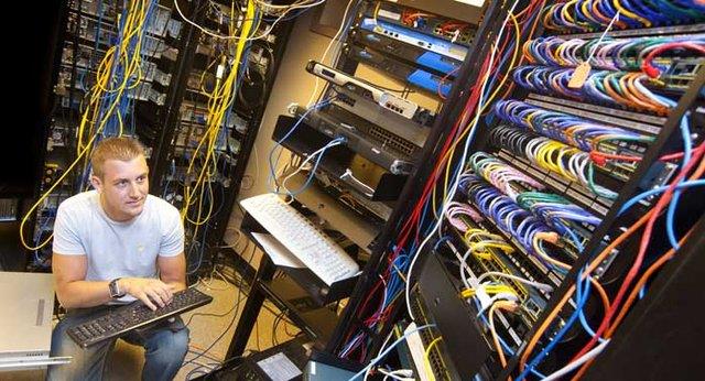 7- GVENLK TEKNSYEN: Yllk ortalama maa 39 bin 750 dolar. Potansiyel byme sras 38, iin tehlike sralamas 61.