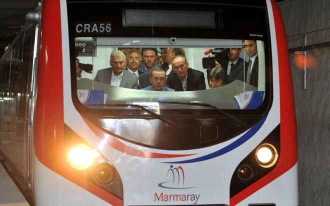 20 Temmuz 2006 tarihinde Girne Amerikan niversitesi'nden Fahri Doktora nvan verildi