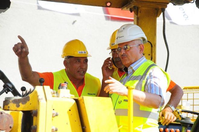 2 Aralk 2012 tarihinde Dnya Denizcilik niversitesi'nden Fahri Doktora nvan verildi