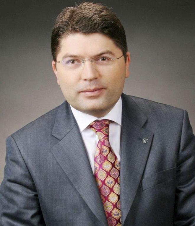 AK PART Bartn Milletvekili Ylmaz Tun  <br>  1 fezleke.