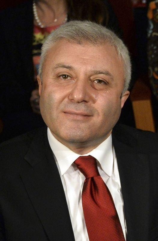 CHP zmir Milletvekili Ahmet Tuncay zkan<br>    2 fezleke.