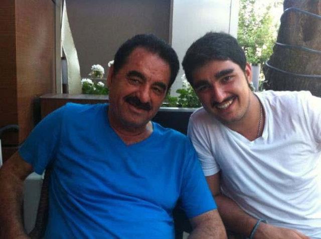 do Tatlses (brahim Tatlses&#8217;in olu) : Amerika&#8217;daki Berklee College of Music&#8217;te &#8220;Dzenleme ve Yapmclk&#8221; blmnde okuyor. Okulun yllk ortalama fiyat: 30.000 USD