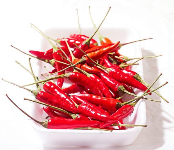 Yani kapsaisin, asalak mantarn bymesini engelliyor. Bu da kapsaisinin mikroplara kar etkili olduunu gsteriyor.