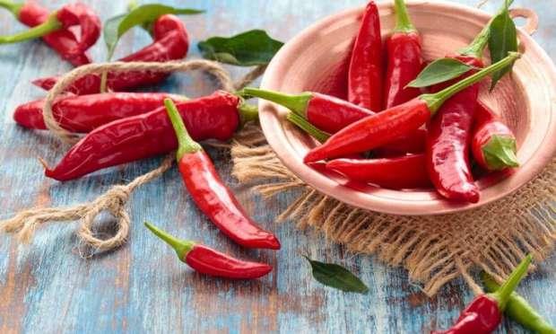 Ayn protein tarafndan alglandklar iin ac biber ve yksek scaklk beyinde ayn hissi oluturuyor.