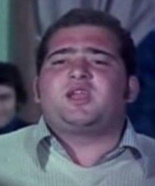 avl, nce bir trafik kazas geirmi ve kolunu kaybetmi, birka yl sonra da kalp krizi geirerek 1996 ylnda vefat etmiti.