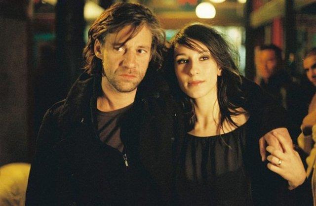 Fatih Akn&#8217;n &#8220;Duvara Kar&#8221; filminde barol Sibel Kekilli ile paylaan nel, bu yapmda alkol sorunu nedeniyle tedavi grd hastanede tant Trk kzla yapt evlilii ve bu srete yaadklarn konu alyordu.