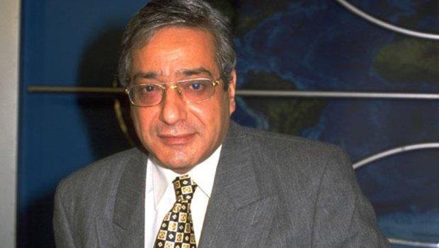 Bir zamanlarn nl spikeri 3 aydr huzurevinde yayor. TRT'nin bir dneme damgasn vuran efsane spikeri Mesut Mertcan u an huzurevinde yaad ortaya kt.