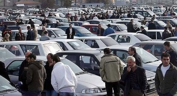 TEK TAKIM LASTKLER    Yedek lastiin yerinde olup olmadn, sonra da durumunu incelemelisiniz. Eer eskimise yenilenmesi gerekeceinden size pazarlk pay kazandrabilir. Ayrca tm lastiklerin tek takm olduundan da emin olun. Ucuz lastikler, aracn sahibinin dier konularda da kestirmeleri tercih ettiini gsterebilir.