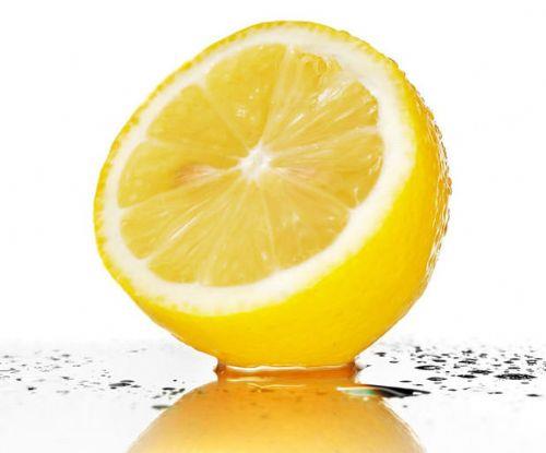 Bilindii zere, iki eit limon aac vardr. Limon ve misket limonu. (konu olan limondur, dieri deil).