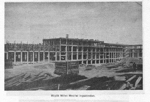 Binann yapmna 26 Ekim 1939'da, grkemli bir trenle baland.