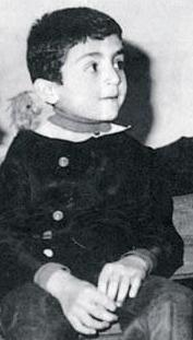 1967'de Hakkari'de doan bu ocuk Trkiye'nin nde gelen, yazar, ynetmen ve oyuncularndan.