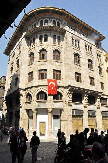 te nl futbolcunun aylk 500 bin lira kira deyecei o bina...