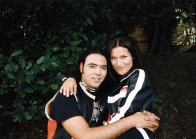 Orhon bir zamanlar nl manken Ebru all'yla evliydi.