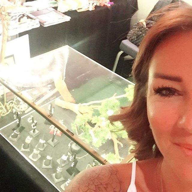 Tatil iin her yaz Bodrum&#8217;a giden Pnar Altu Atacan, burada da ticarete atld. Gzel sunucu, Yalkavak&#8217;ta bir tak maazas ayor.