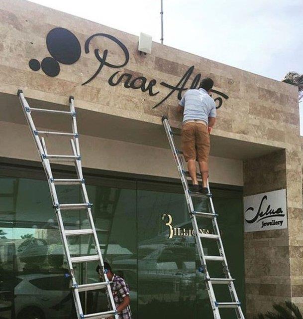 Altu bu yaz Yalkavak'ta bulunan marinada bir maaza aacak.