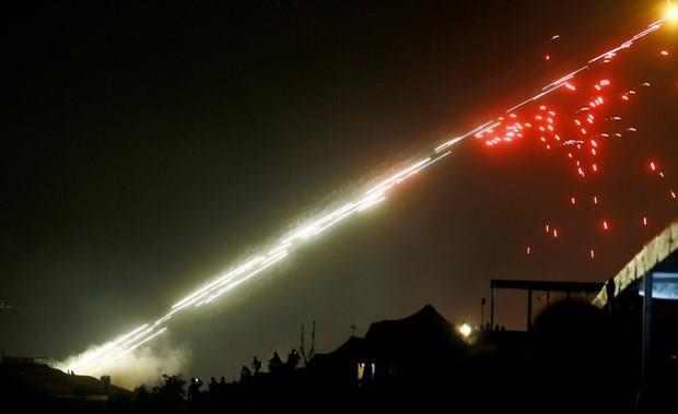 zmir'in Seferihisar ilesinde dzenlenen Efes-2016 Birleik Mterek Fiili Atl Tatbikat'nn gece faaliyetlerinin yapld birinci icra gn, sona erdi.