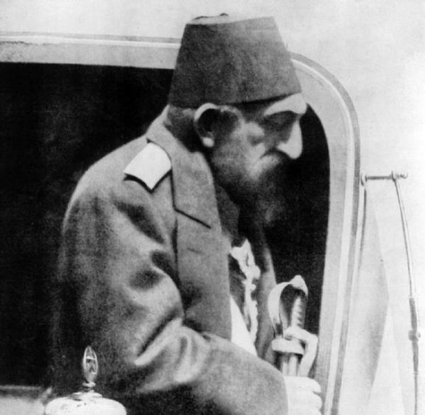 Bu sebeple Abdlhamid?in varl Politik Siyonizm'e hizmet eden Yahudiler iin en byk engellerden biri olmutu.