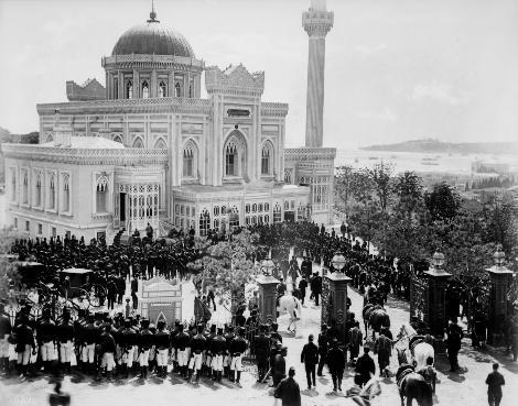 Yldz (Hamidiye) Camii'nde Cuma Selaml, 1880-1893, Beikta