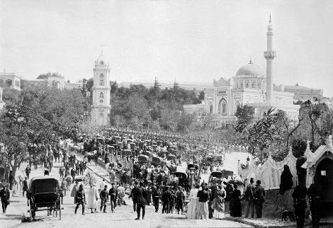 Hamidiye Saat Kulesi ve Yldz Camii Beikta
