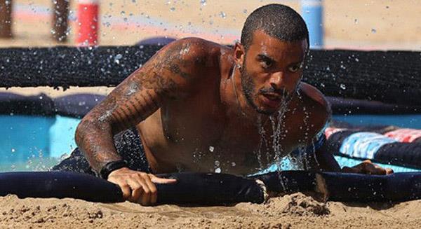 Gnlller takmndan Efecan Dianzenza, "Ya siz nasl bir gnlller takmsnz? Yattara'y gndewrmiiz, hala az" ifadelerini kulland.