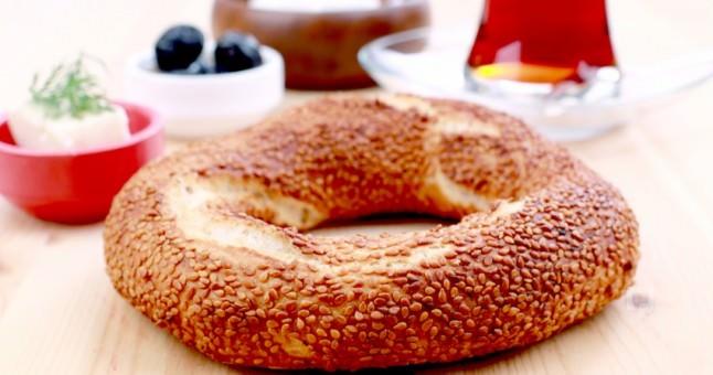 * Kemik erimesine kar faydaldr.<p>      * Souk algnlnda iyiletirici etkisi grlr.<p>      * Antiseptik (mikrop krc) etkisi de vardr. Bademcik ve boaz enfeksiyonlarna iyi gelir...Kaynak:Takvim