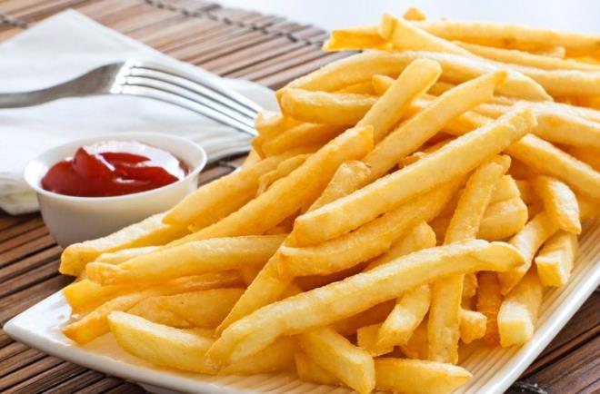 SAHURDA BUNLAR YENRSE SUSUZLUU ARTIRIR  Kzartmalar ve ya oran yksek yiyecekler gn iinde susuzluunuzu fazlasyla artrr. Oruluyken susuzluk ekmemek iin bunlar yemeyin;  -Patates kzartmas,  -Brek  -Ama  -Pilav  -Pizza