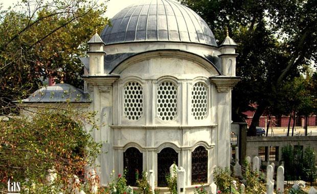 Eyp Sultan Trbesi    stanbul'un en gzde trbelerinden biridir.