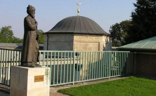 Glbaba Trbesi    Ankara'da bulunan Glbaba Trbesi yolculuk plan olanlarn ya da yolculukta olanlarn gittii trbedir.