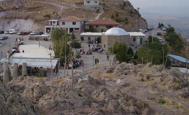 Yedi gn sonra kalkp ocuk iin dileinizi dileyeceksiniz ve ocuunuz olunca kurban keseceksiniz.