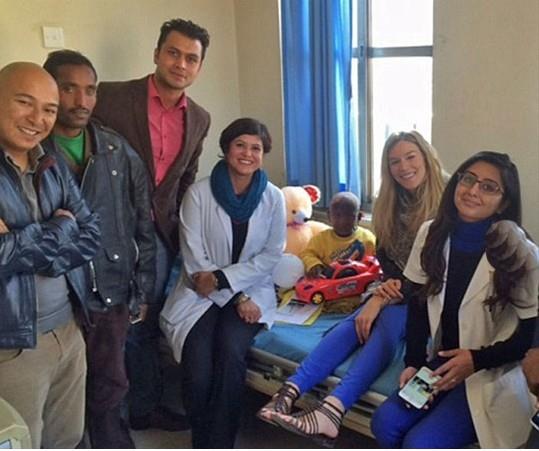 Doktorlar kk ocuun hayatn en azndan kolaylatracak ve ektii aclar azaltabilecek tedaviler uygulanabileceine dair umutlarn koruduklarn ifade etti.