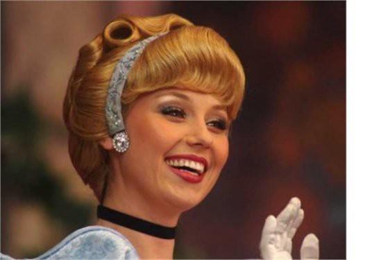 "Size hereyin gzel olacan syleyen yatrmlarnzdan yksek gelirler elde edeceinizi syleyenlere kendi aratrmalarnz yapmadan inanmayn. Sonra tavsiye vereninizin Sindrella'ya dntn grebilirsiniz."