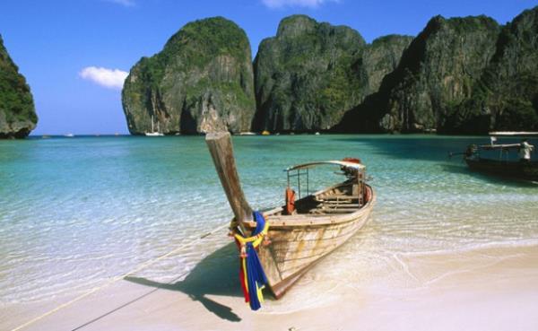 Trkiye Otelciler Federasyonu (TROFED) Bakan Osman Ayk da Kurban Bayram'nn ok souk olan dneme denk gelmemesinin kylardaki turizm hareketliliini kasm ay bana kadar srdreceini syledi.