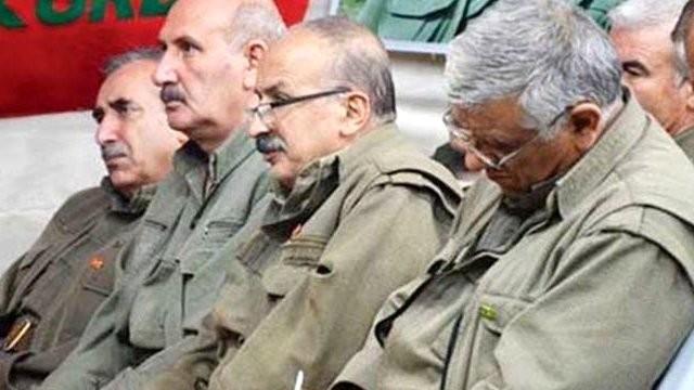 Terr rgt PKK, yllardr kandrarak veya kararak daa gtrd binlerce genci lme yolluyor. PKK'nn Kandil'deki st dzey isimleri 'Cemal' kod adl Murat Karaylan, 'Abbas' kod adl Duran Kalkan ve 'Bahoz Erdal' kod adl Fehman Hseyin ile poz verip, fotoraf ektiren onlarca terrist artk yaamyor. Irak'n kuzeyindeki Kandil Da'nda bulunan kamplarda ekilen bu fotoraflar eli kanl rgtn yllardr sren 'lm arkn' gzler nne seriyor.