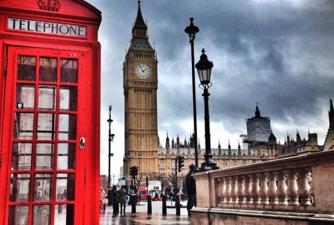 Brexit durumunda ngiltere'nin AB ile mevcut ilikilerini yelik artlarna uygun ekilde en az iki yl daha srdrmesi, bu srede Londra ve Brksel&#8217;in "yeni bir anlama" zerinde almas planlanyor.