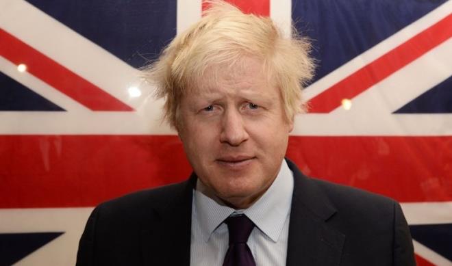 Ayrlk kampanyasnn liderliini yrten Londra'nn eski Belediye Bakan Boris Johnson, AB&#8217;den ayrlmann lke ekonomisi iin etkilerinin pozitif olacan ne srse de Londra'nn finans merkezi "City of London" Belediye Bakan Lord Alderman Jeffrey Mountevans, Johnson ile ayn fikirde deil. Lord Mountevans, "AB, ngiltere iin son derece nemli. Son derece ak bir ekilde, finans merkezi olarak biz AB ierisinde kalmak istiyoruz. Dnyann en nemli finans merkezlerinden biri olarak yeliimiz bizim iin son derece nemli. Londra'nn 500 milyonluk ortak pazara eriimi nemli." eklinde konutu.
