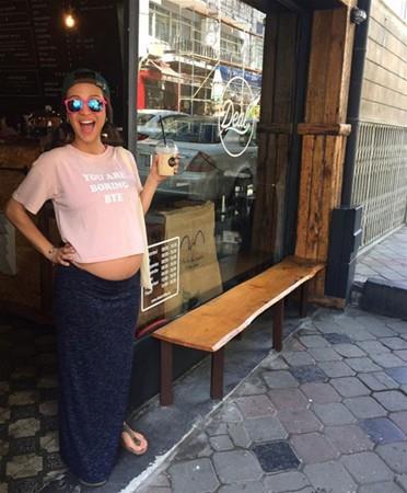 ASLI KIZMAZ      Skc, enerjinizi emen insanlar znde iyi insan diye yamacnzda tutmayn, kendine iyi bak gle gle deyin, olaysz daln. Ben ahsen gbeimi buna borluyum