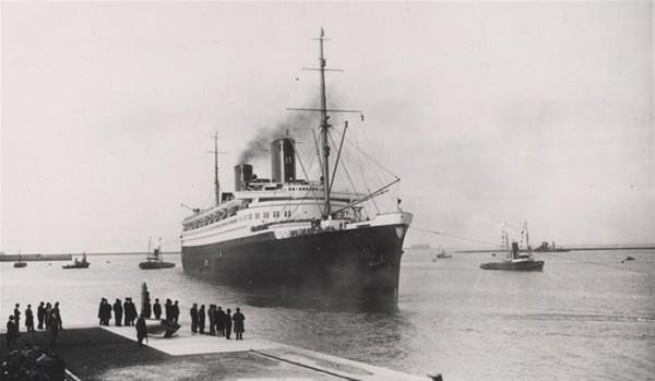 "Ebelerin ebesi" ad ile anlr; ebelik mesleinin kurumsallamasna, ayrca hemirelik ve hasta bakclk mesleine byk katklar olmutur. lkede tbb yayncl balatan bilim insandr.