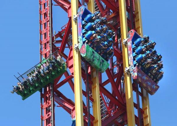 'Deccal'�n ��k���, Hz. �sa'n�n yery�z�ne inmesi, Ye'cuc ve Me'cucun ��k���, Dabbet�'l Arz'�n ��k���, g�ne�in bat�dan do�mas�, do�uda, bat�da ve Arap yar�madas�nda meydana gelmek �zere yerin bat���, duman ve insanlar� mah�er yerine s�recek olan ve Aden �ukurundan ��kan bir ate�in zuhuru.'