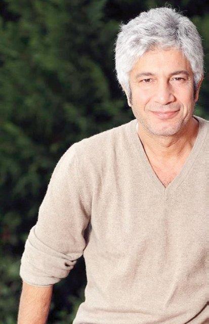 &#8216;Bir teyze kulise yemeklerle geldi&#8217;<p>    Behzat Uygur: Turne iin Isparta&#8217;daydk. Oyun ncesi ktmz radyo programnda sevdiimiz yemekleri syledik. Bir teyze de program dinlemi; matine suare aras kulise tencerelerle geldi. Bundan daha gzel ne olabilir?